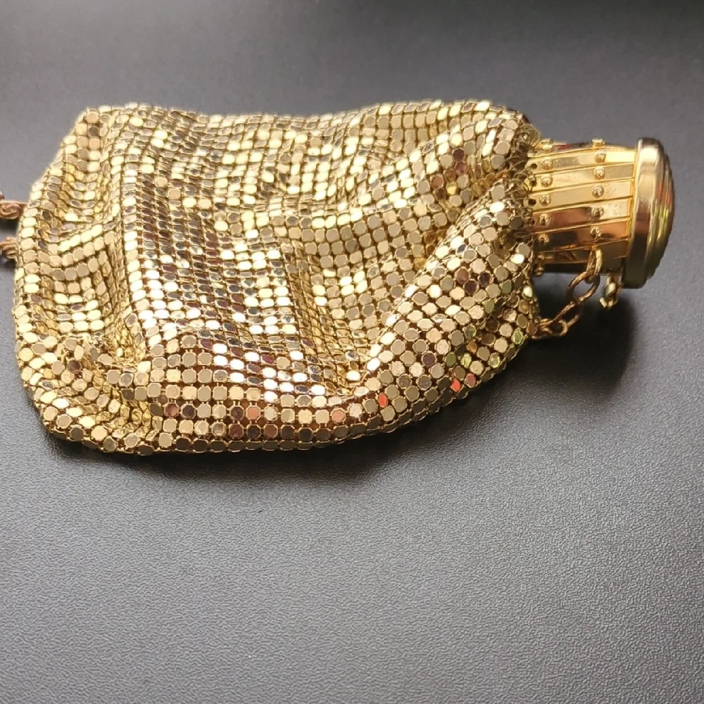 Vintage Whiting & Davis Gold Mesh Expandable Bag - Picture 5 of 12